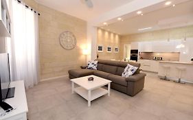 Luxury Maisonette